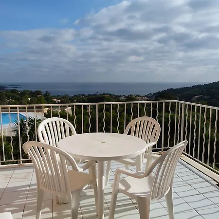 Azzurra Immo: Le Hameau Cap Esterel Saint-Raphaël