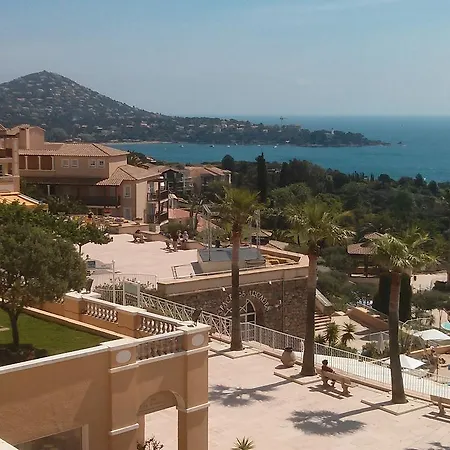 Azzurra Immo: Le Hameau Cap Esterel Saint-Raphaël