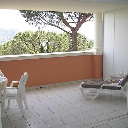 Azzurra Immo: Le Hameau Cap Esterel Saint-Raphaël