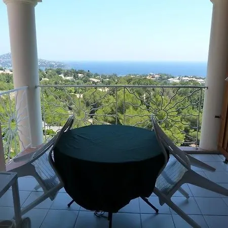 Azzurra Immo: Le Hameau Cap Esterel Saint-Raphaël